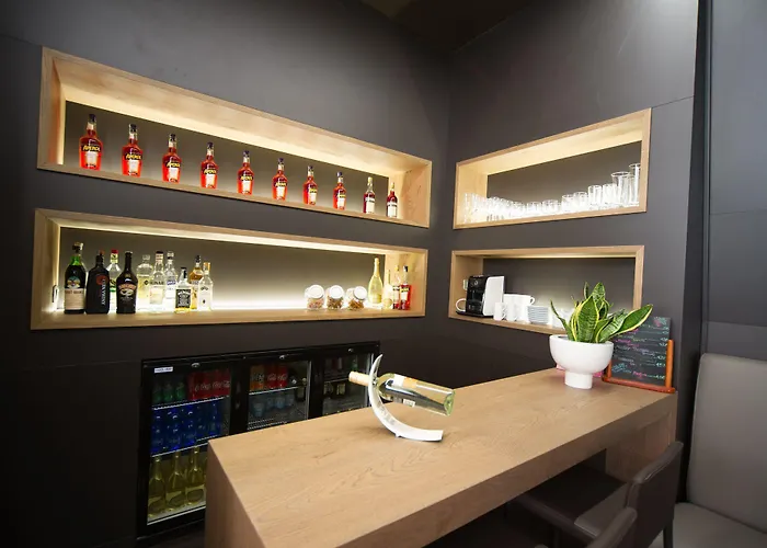 亚伦酒店 3* 梅斯特雷