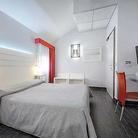 Aaron Hotel Mestre